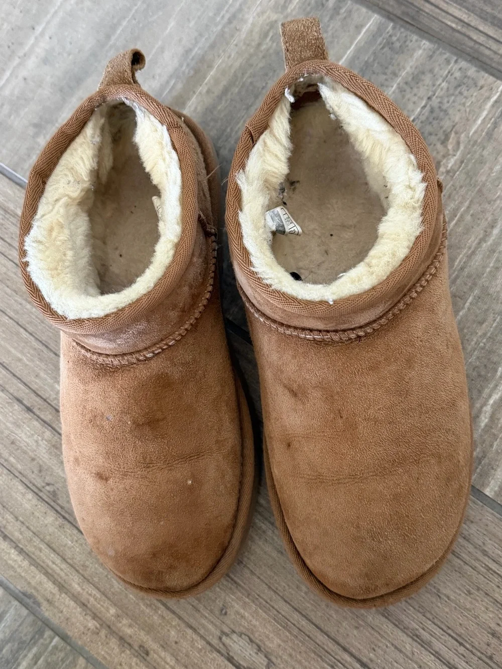 Ugg Classic Ultra Mini Women’s size 7